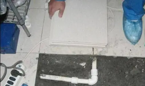 漏水补水槽用什么材料_水槽漏水用什么补_水槽漏水用什么胶水