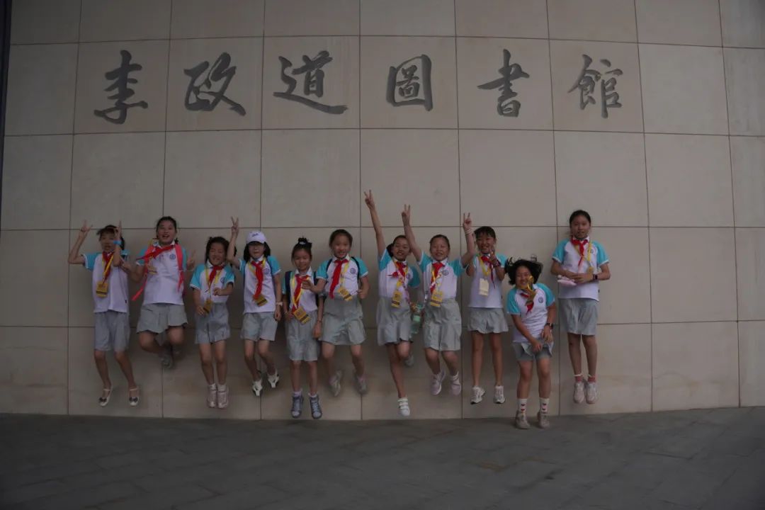 智能晾衣架论文摘要_智能晾衣架论文_智能衣架设计论文