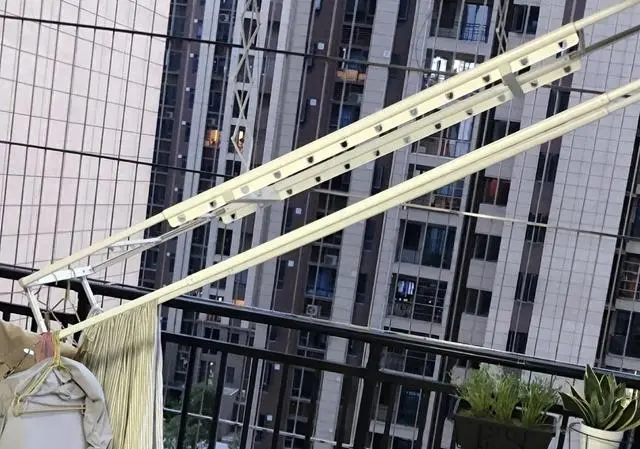 智能晾衣架好不好用_智能晾衣架好用不_智能晾衣架值得买吗