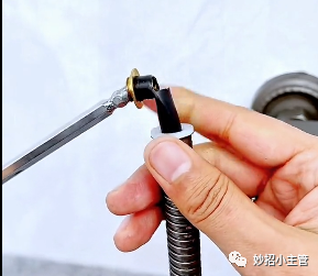 水龙头软管接头_接头龙头软管水管怎么接_水龙头软水管接头